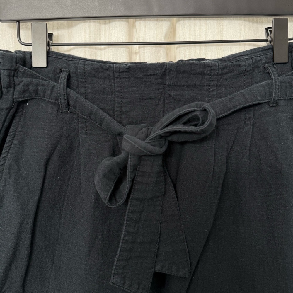 Black wide leg belted BP culotte wide leg trousers with pockets & attached belt - Picture 3 of 6